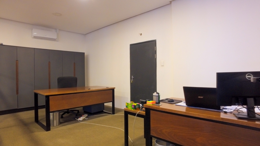 To Let commercial Property for Rent in Oos Einde North West